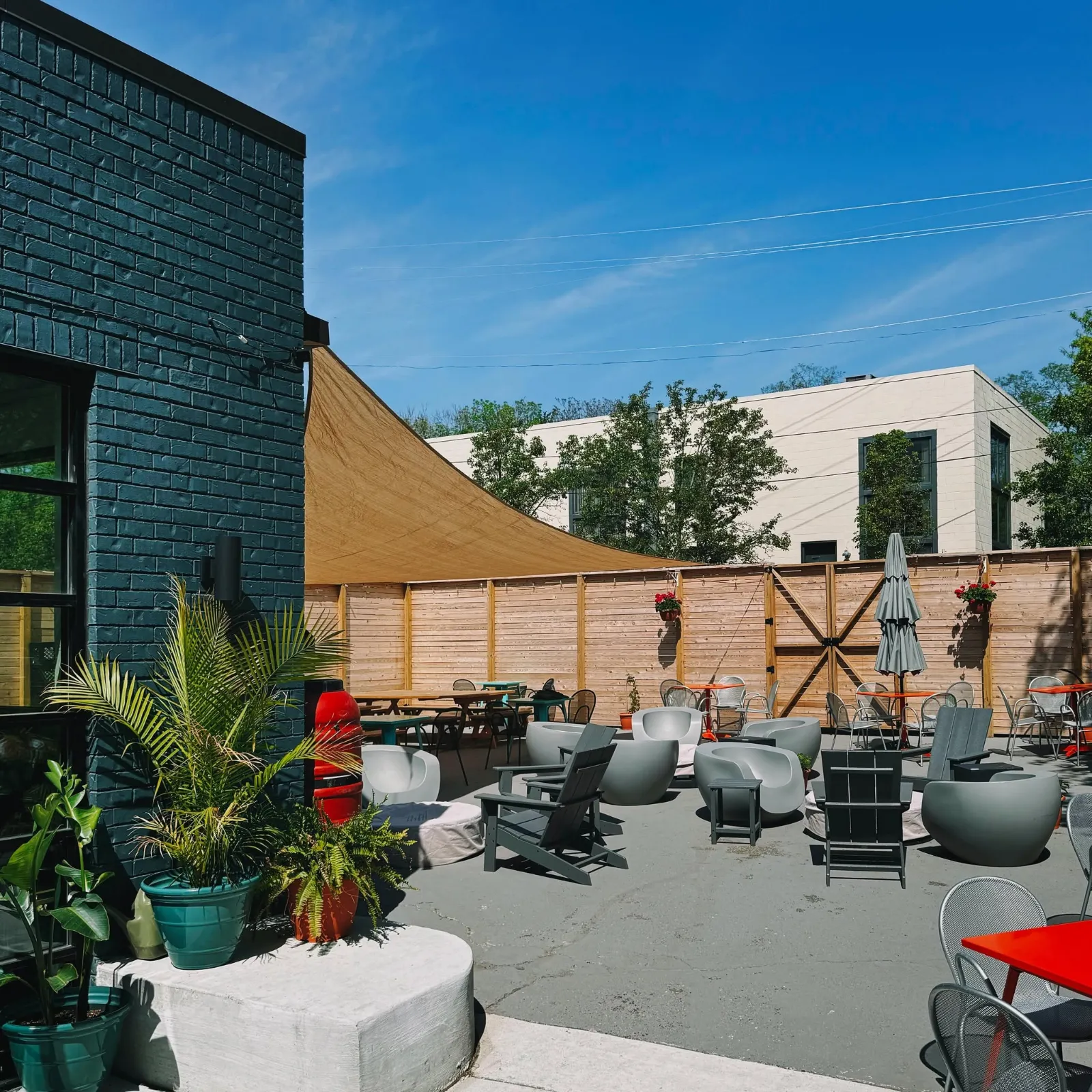 Lowertown Bar & Cafe